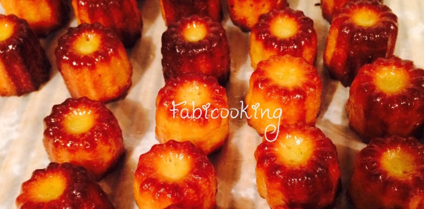 Canelés ou Cannelés Bordelais