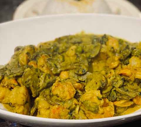 Crevettes au curry et champignons