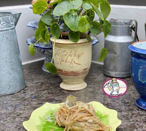 Spaghettis au curry vert et petits pois