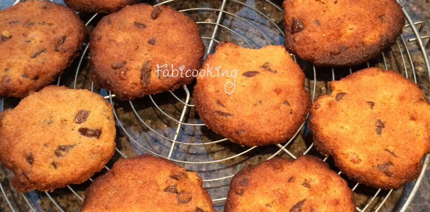 Cookies sans gluten aux abricots,noix et chocolat