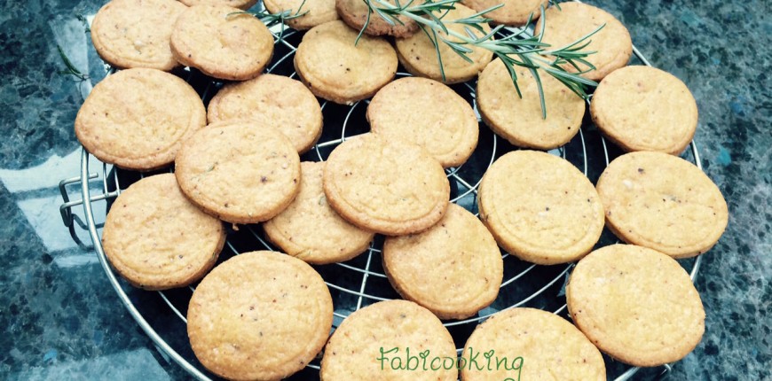 Sablés Parmesan et Romarin