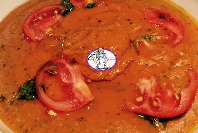 Soupe de pain à la tomate