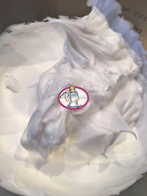 Blancs battus en bec d'oiseau