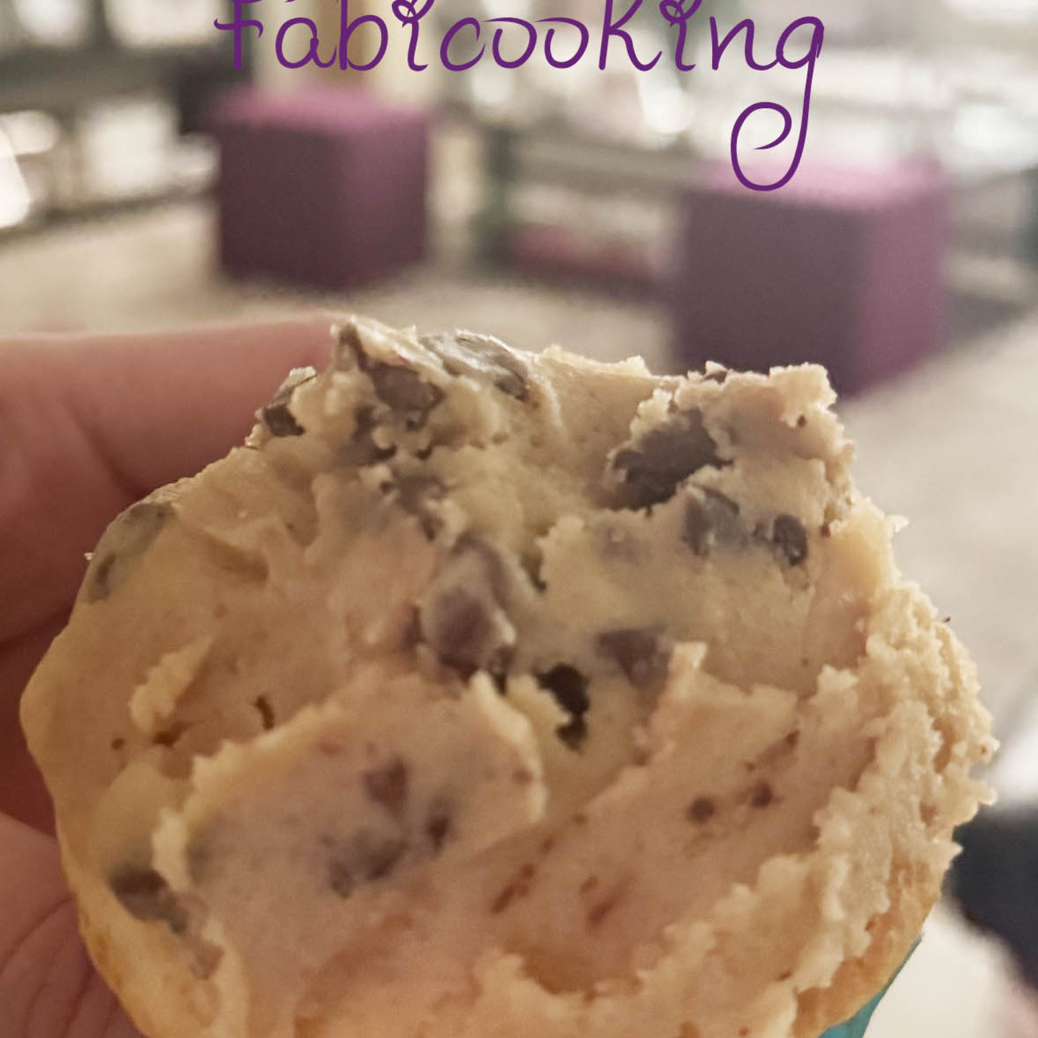 Cupcake vanille cookie dough11