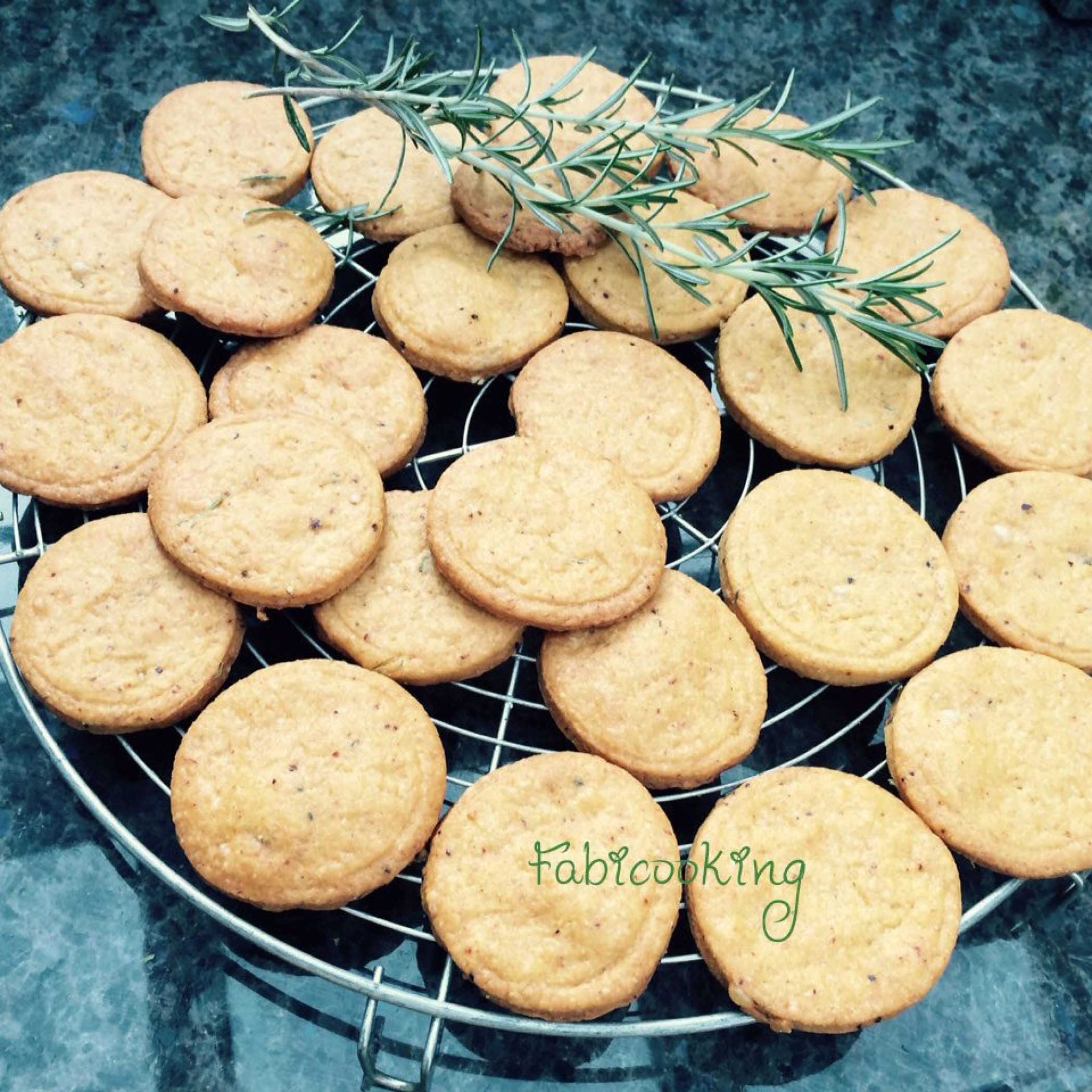 Sables-parmesan-romarin