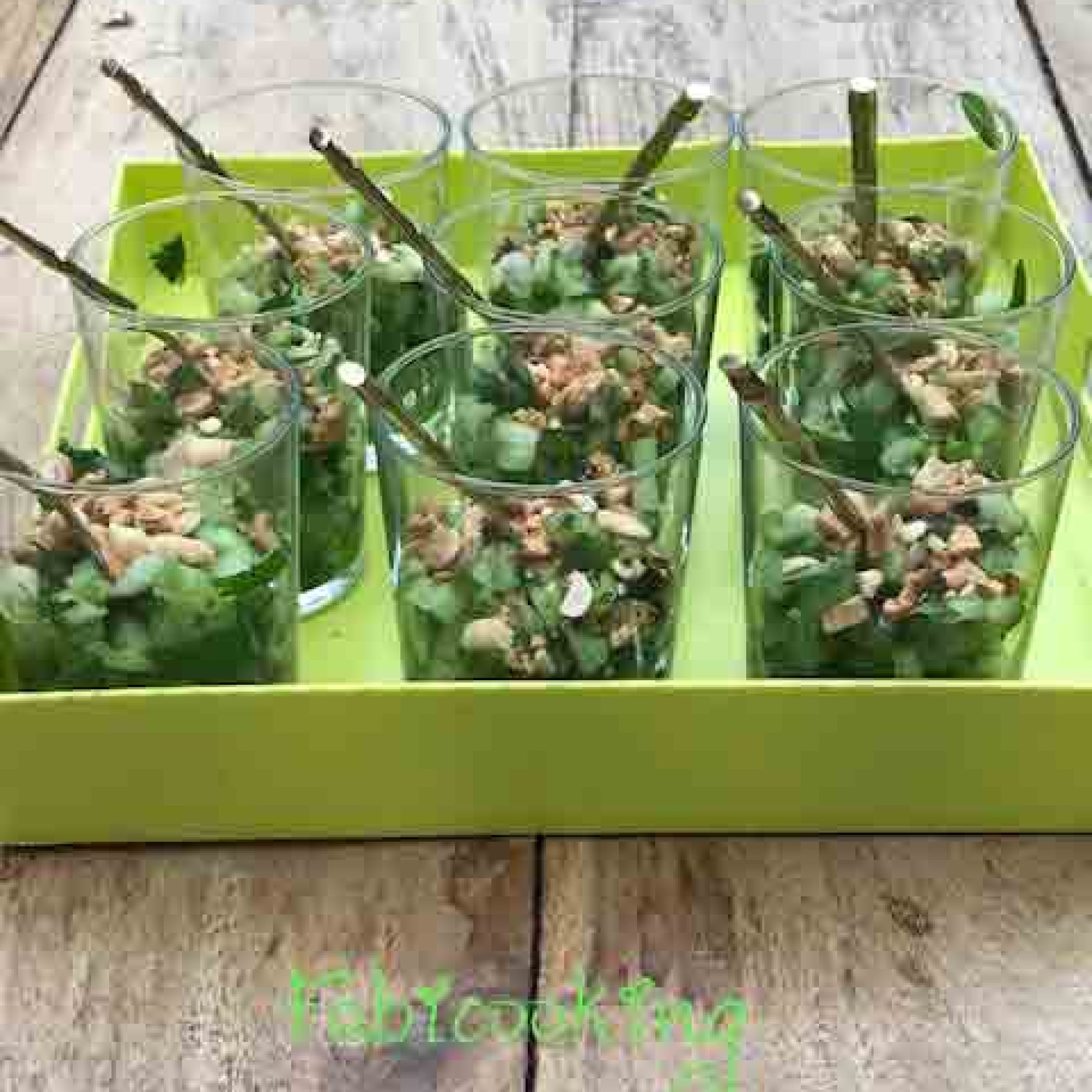 Salade de concombre à la Thaïe